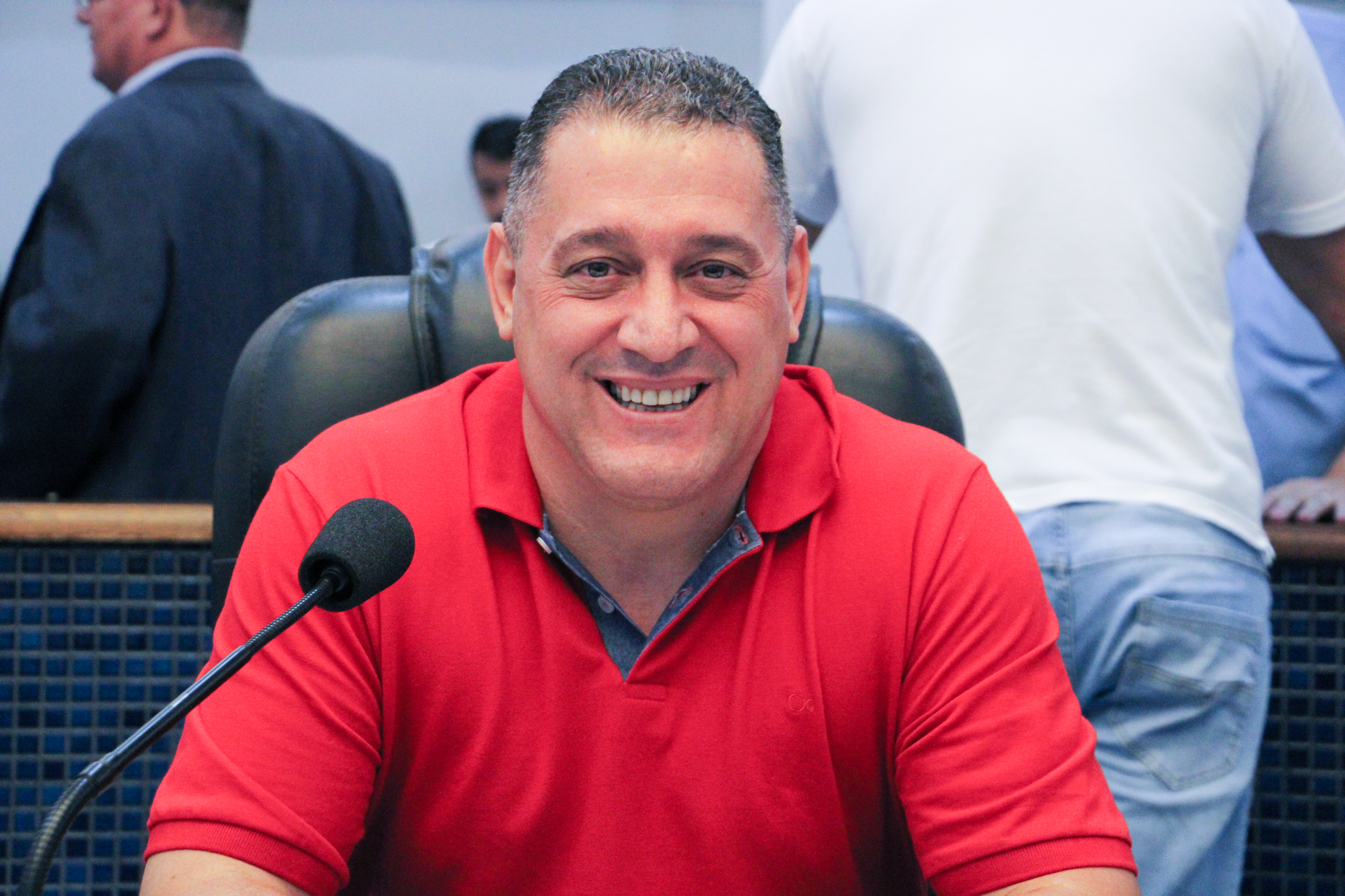 LEI DE MAURICIO GOUVEA SOBRE PARTICIPAÇÃO DOS PAIS NAS ESCOLAS É SANCIONADA