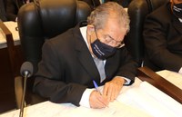 Luis Pereira congratula Leda Zancaner por contribuição a pacientes com Covid-19