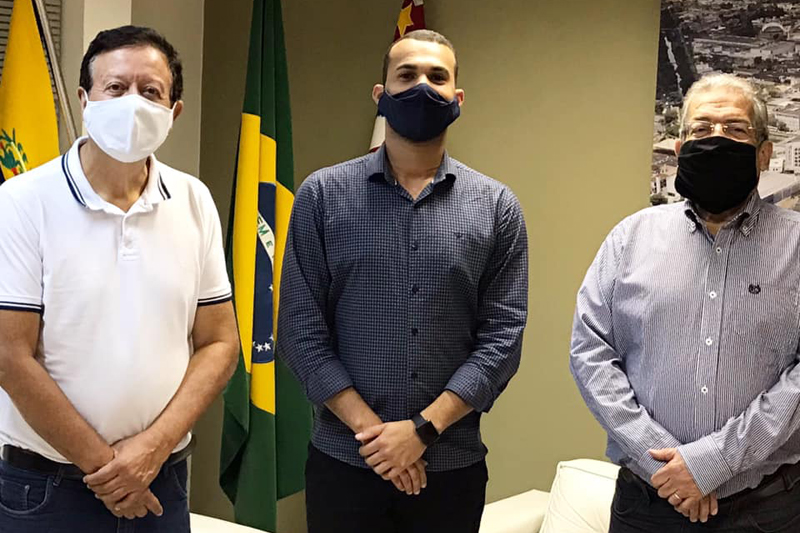 Luis Pereira faz requisição ao Deputado Federal Dr. Sinval Malheiros de solicitações do governo federal ao combate a COVID, dentre outras 