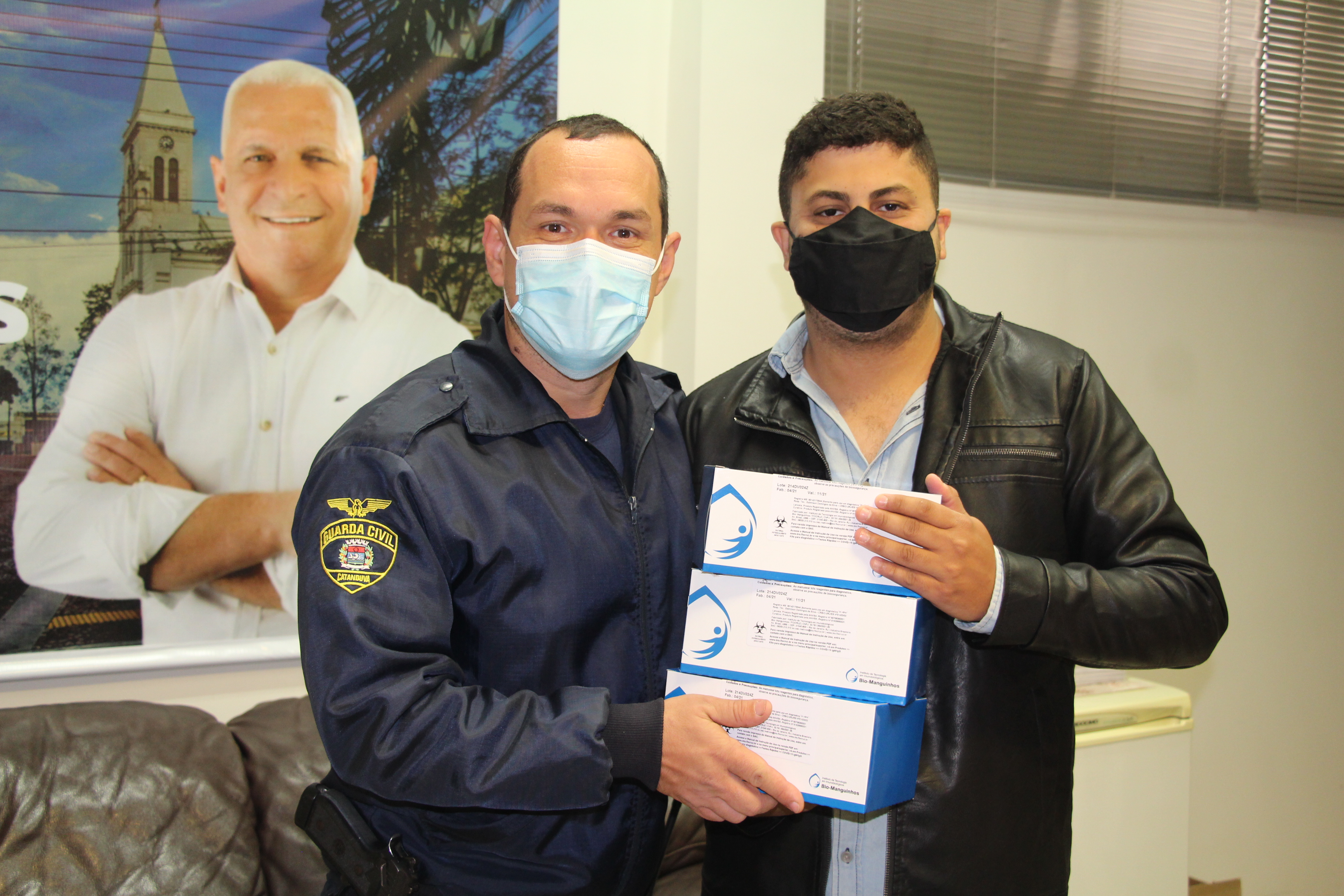 Marquinhos Ferreira faz doação de testes de Covid-19 à Guarda Civil Municipal
