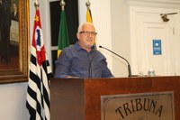 MARQUINHOS FERREIRA SOLICITA LIMPEZA DE TERRENO EM CRUZAMENTO NO BAIRRO CIDADE JARDIM