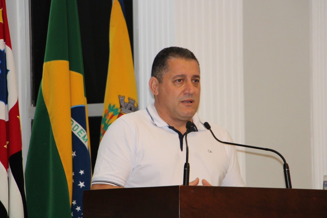 MAURICIO GOUVEA APRESENTA PLC PARA REMOÇÃO DE DISPOSITIVOS INSERVÍVEIS INSTALADOS EM LOCAIS PÚBLICOS