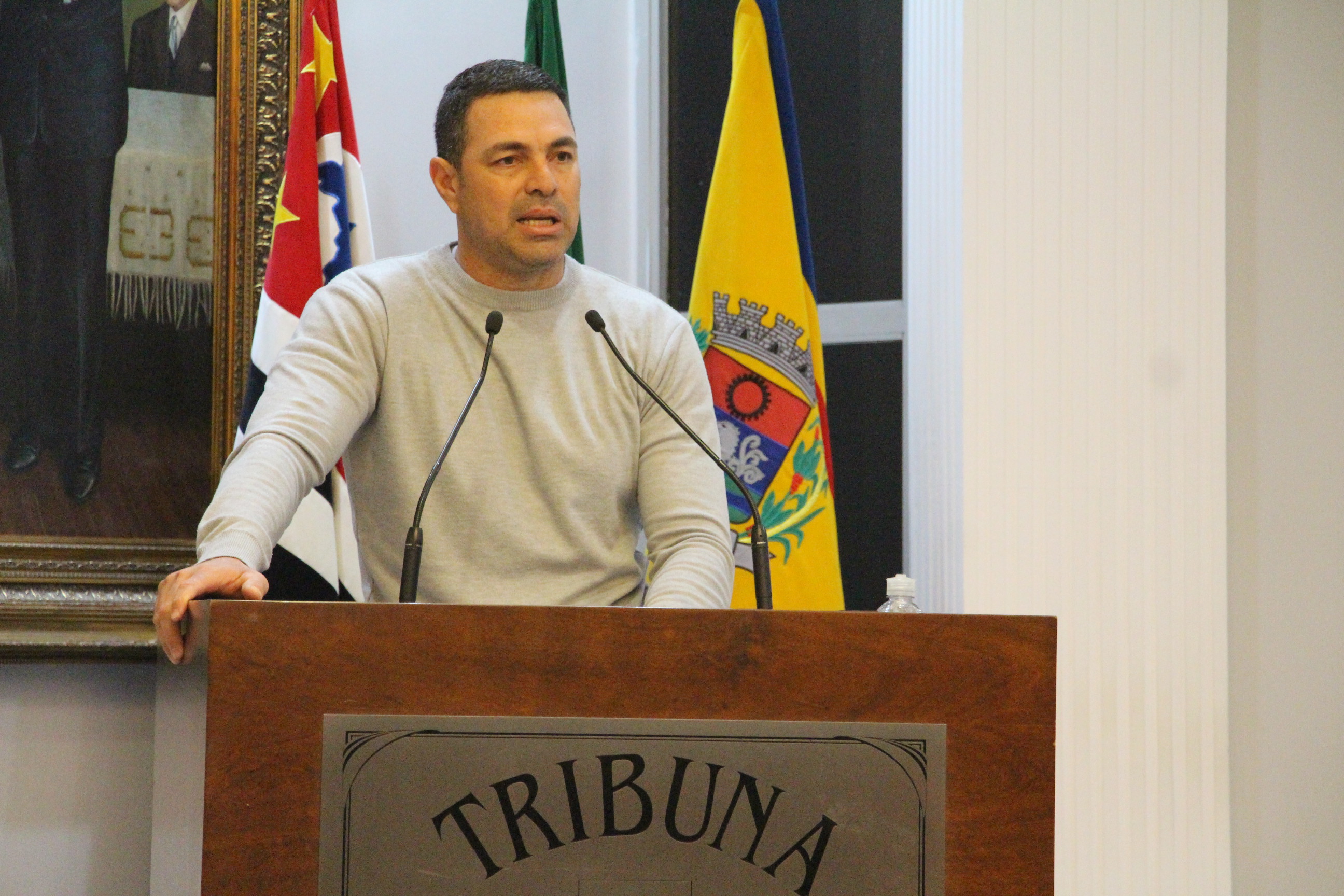 NA TRIBUNA, VEREADOR BELLÊ AGRECEDE O PODER EXECUTIVO POR REIVINDICAÇÃO ATENDIDA
