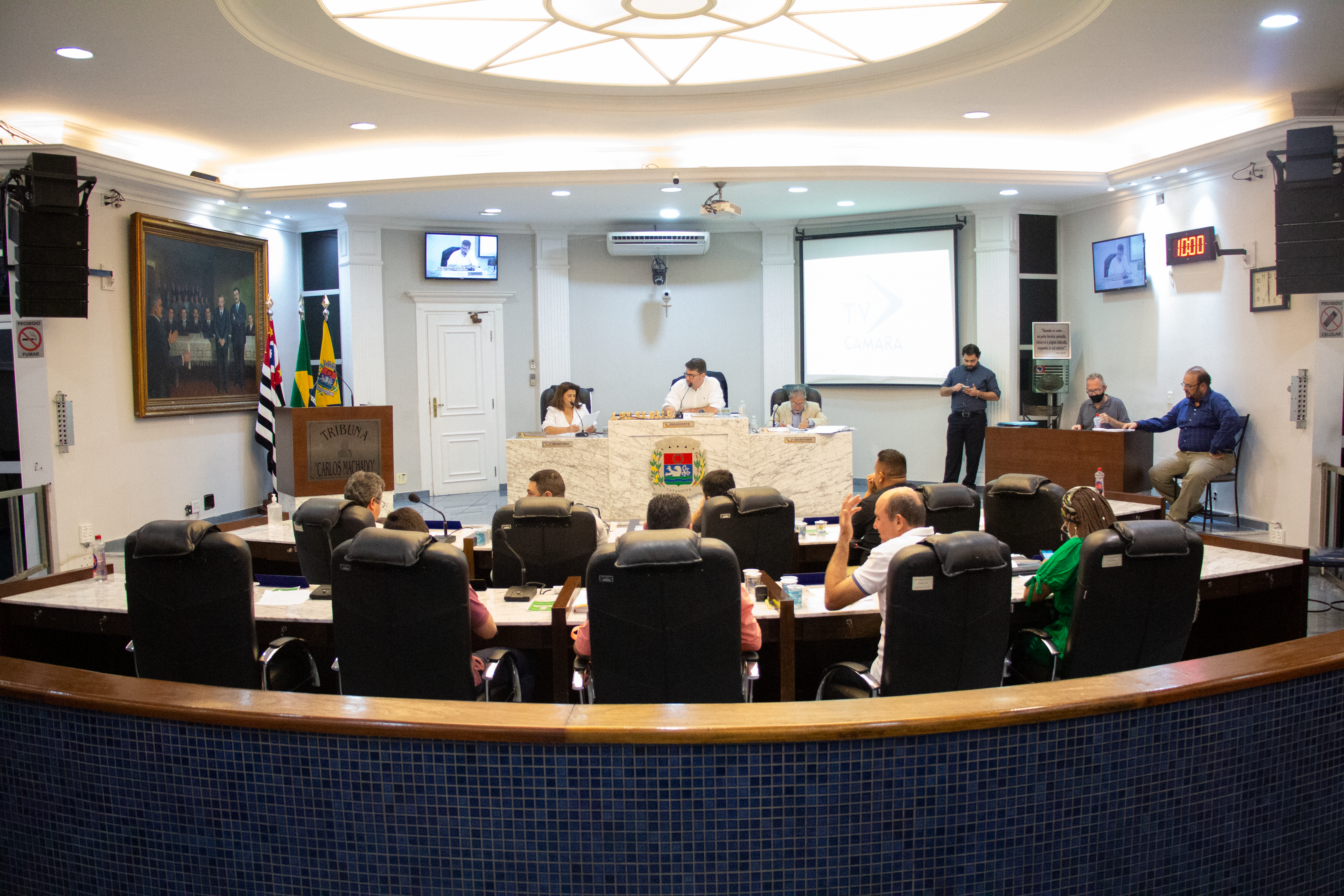 NA ÚLTIMA SESSÃO ANTES DO RECESSO VEREADORES APROVAM 11 PROJETOS
