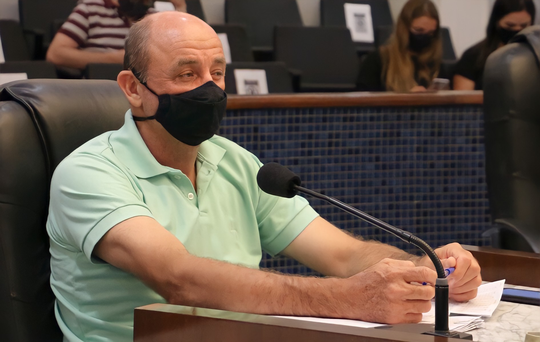Nelson Tozo questiona valores de sepultamentos e abertura de jazigos em Catanduva