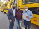 Por indicação de Cesar Patrick Catanduva recebe ônibus escolar