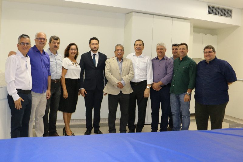 Presidente da Câmara, Dr. Luis Pereira visita Ala de Radioterapia do Hospital de Câncer de Catanduva