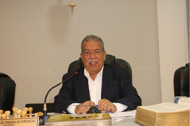 Presidente do Legislativo, Dr. Luis Pereira, participa de audiência com autoridades para evitar o corte retroativo da gratificação de nível universitário