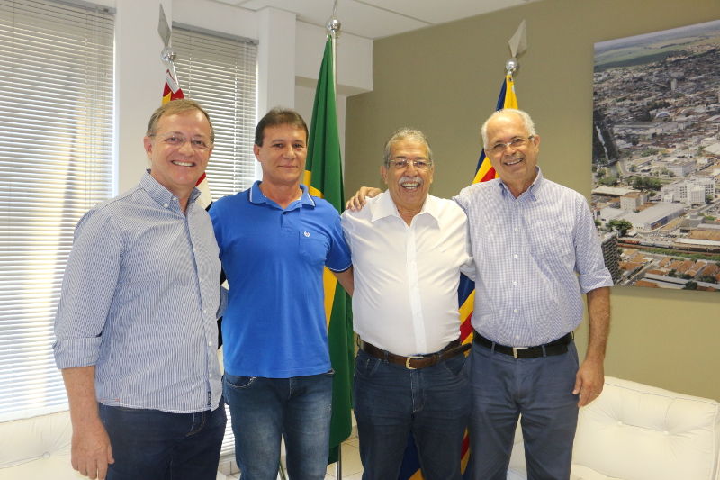Presidente Dr. Luis Pereira recebe a visita do Prefeito Municipal, Afonso Macchione Neto 