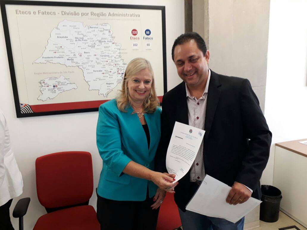 Presidente Enfermeiro Ari busca verbas para FATEC-Catanduva