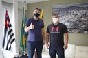 Professor William, da família Lincoln, é recebido na Câmara Municipal pelo Presidente Gleison Begalli