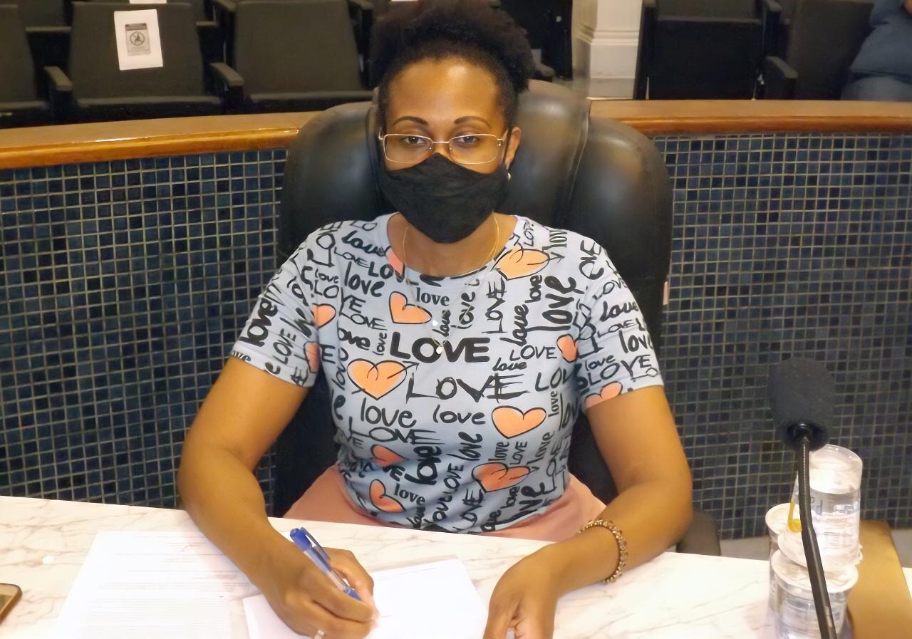 Taise Braz sugere que seja criado um Comitê de Enfrentamento à Fome e ao Desemprego