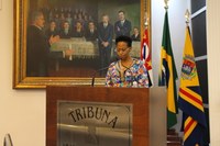 TAISE BRAZ REQUER INFORMAÇÕES SOBRE FALTA DE REMÉDIOS NAS UNIDADES DE SAÚDE