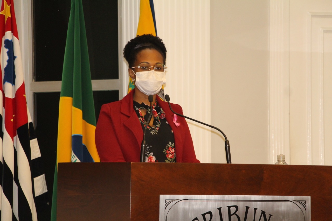 TAISE BRAZ SOLICITA INFORMAÇÕES SOBRE PLANEJAMENTOS DE PLANTIO DE ÀRVORES EM CATANDUVA