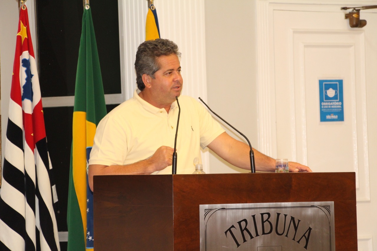 VEREADOR ALAN AUTOMÓVEIS QUESTIONA EXISTÊNCIA DE CANOS DE AMIANTO EM CATANDUVA