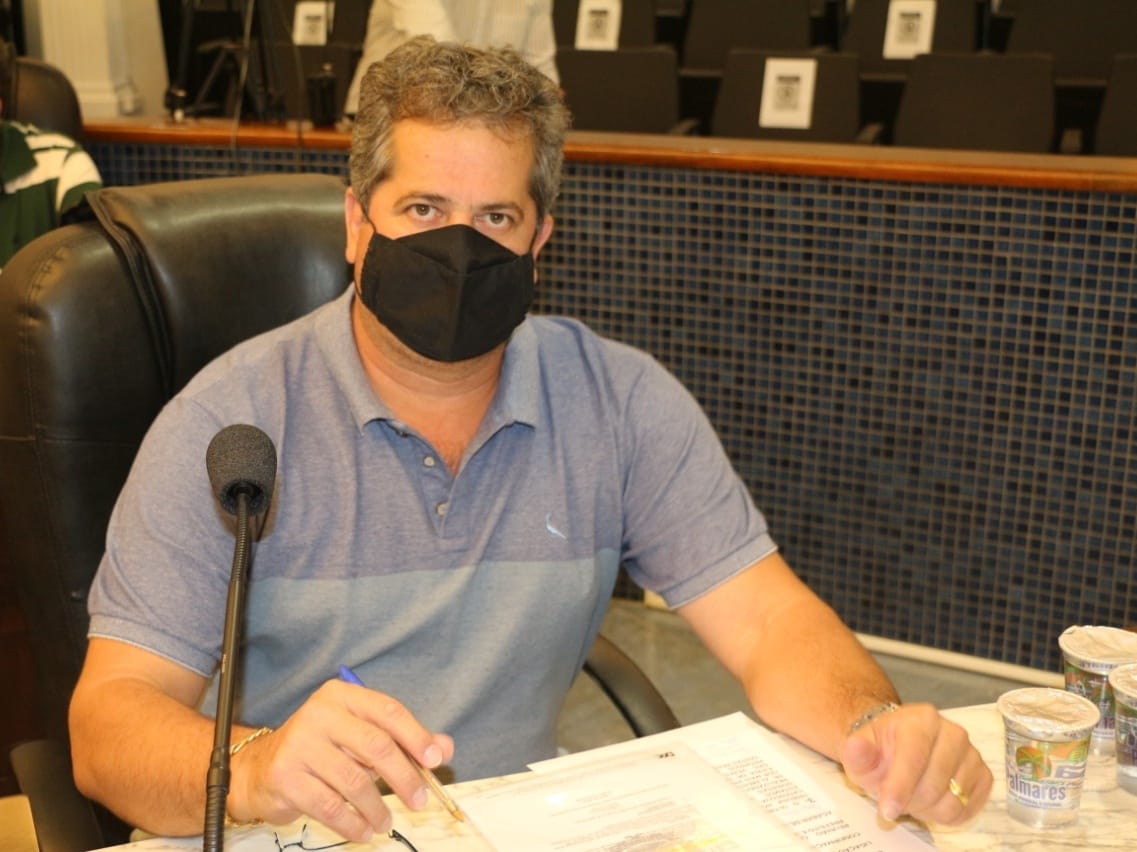 Vereador Alan Automóveis requer cópias de alvarás de todas as escolas de Catanduva