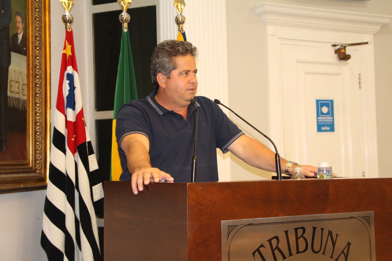 VEREADOR ALAN AUTOMÓVEIS SOLICITA INFORMAÇÕES DE EMISSÁRIOS DE ESGOTO