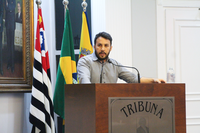 VEREADOR CESAR PATRICK BUSCA LIMPEZA REGULAR DA PRAÇA DA REPÚBLICA