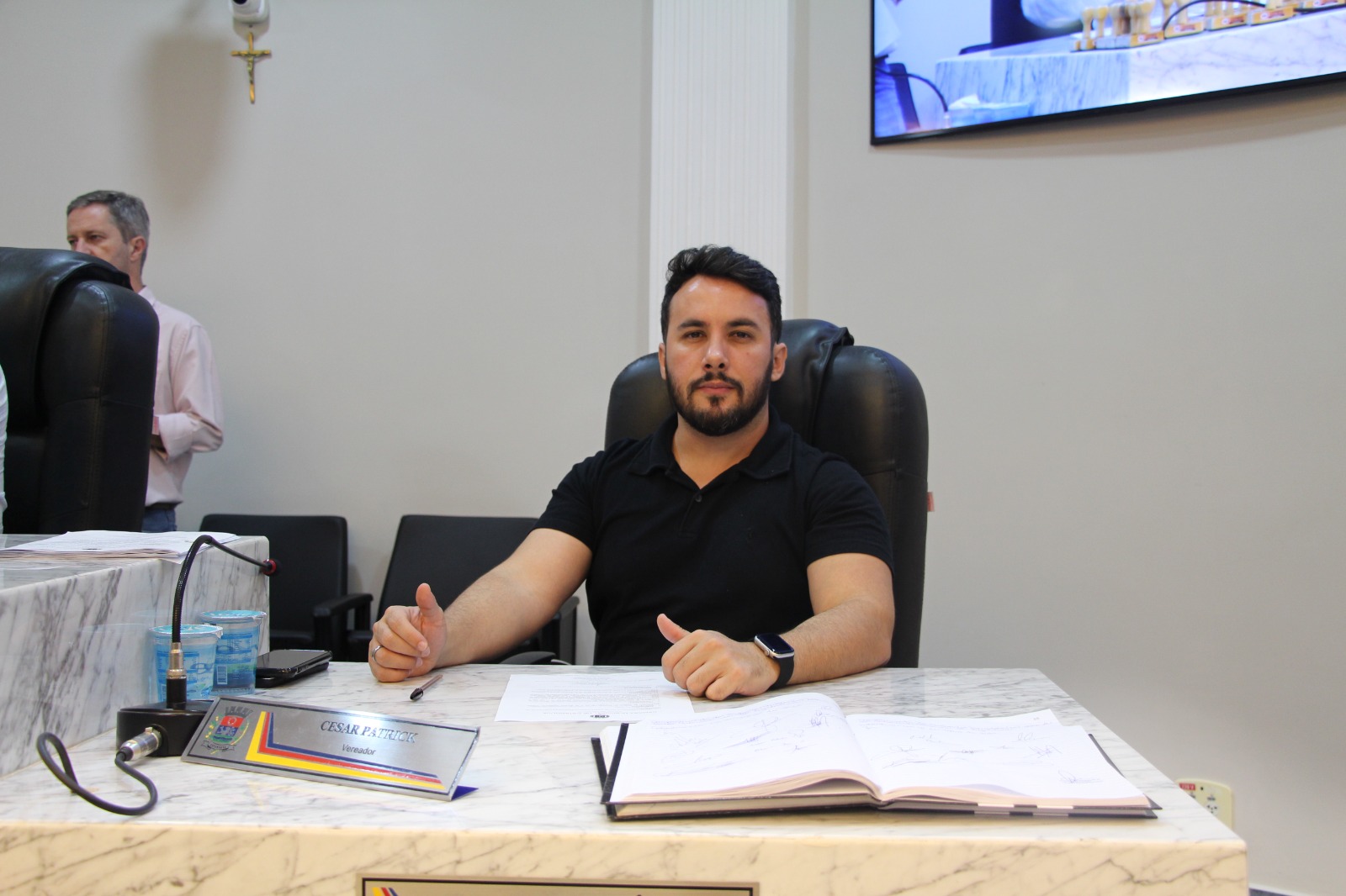 Vereador Cesar Patrick solicita a compra de novas ambulâncias 