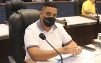 Vereador Gordo do Restaurante busca internet grátis para bairros periféricos