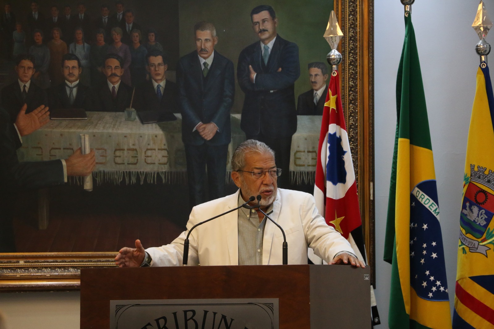 Vereador Luís Pereira comemora inauguração de novo acesso na rua Alagoas