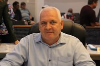 VEREADOR MARQUINHOS FERREIRA FAZ MOÇÃO DE APLAUSOS AO EMPRESÁRIO E COLUNISTA SOCIAL MÁRCIO COSTA