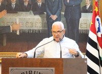 Vereador Marquinhos Ferreira questiona Executivo sobre demora no agendamento de consultas