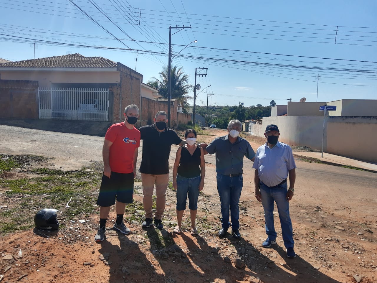 Vereador Mauricio Gouvea recebe reivindicações dos moradores do Gloria V