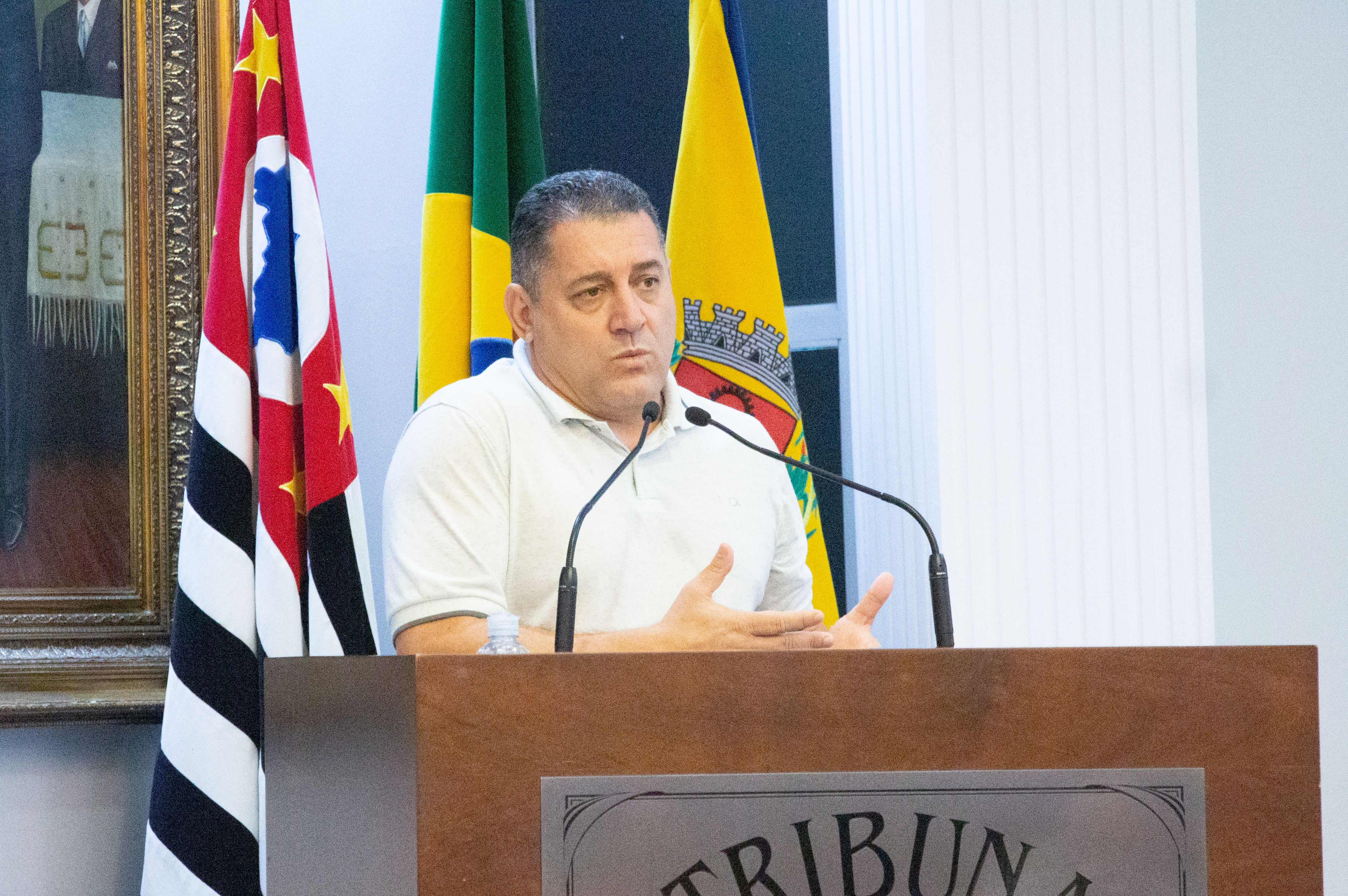 VEREADOR MAURICIO GOUVEA SOLICITA INFORMAÇÕES SOBRE PROJETOS DE CONDOMINIO CAMBUÍ JUNTO A SAEC
