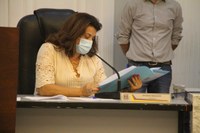 Vereadora Ivania requer programa de castração