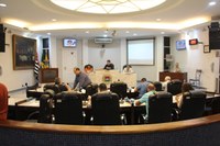 VEREADORES APROVAM SOMENTE OS PROJETOS EM SEGUNDA DISCUSSÃO E REJEITAM OS VETOS NA SESSÃO DESSA QUARTA-FEIRA
