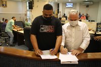 Vereadores Marquinhos Ferreira e Gordo do Restaurante apresentam Projeto de Lei para criação do Bilhete Único nos transportes coletivos