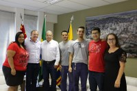 Vereadores recebem representantes da “comunidade dos surdos” 