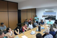 Vereadores se reúnem com os comerciantes do Food Park 