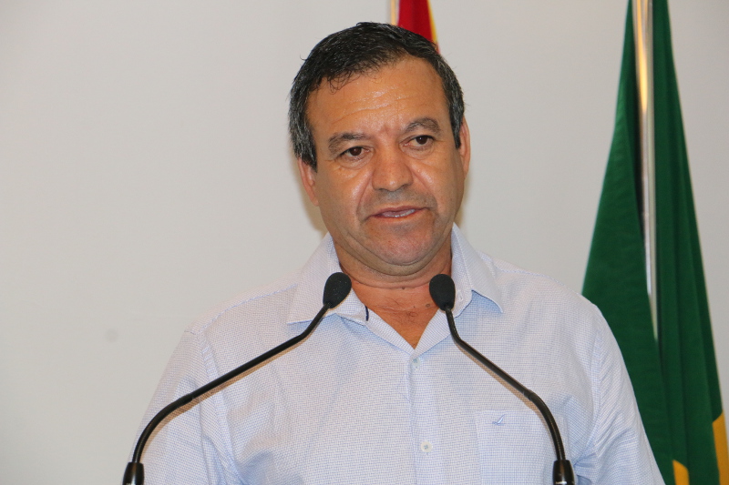 Wilson Paraná encaminha e-mail urgente solicitando que seja estudada e liberada a autorização para que as igrejas possam funcionar