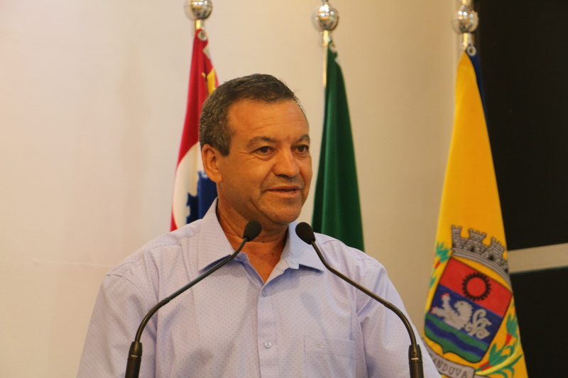 Wilson Paraná faz sugestões para diminuir o tempo de espera na Central de Atendimentos da Prefeitura 